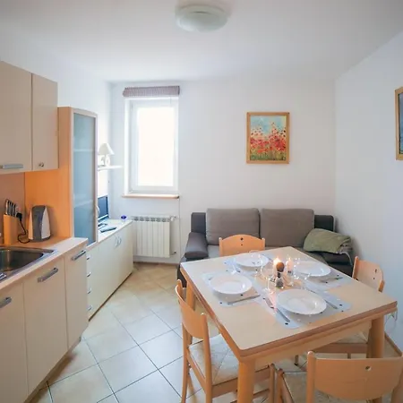 Apartament Dadaj Exterior photo